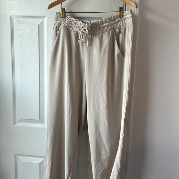 Athleta Pants & Jumpsuits Athleta Avenue Wide Leg Pant Sz 2 Abalone